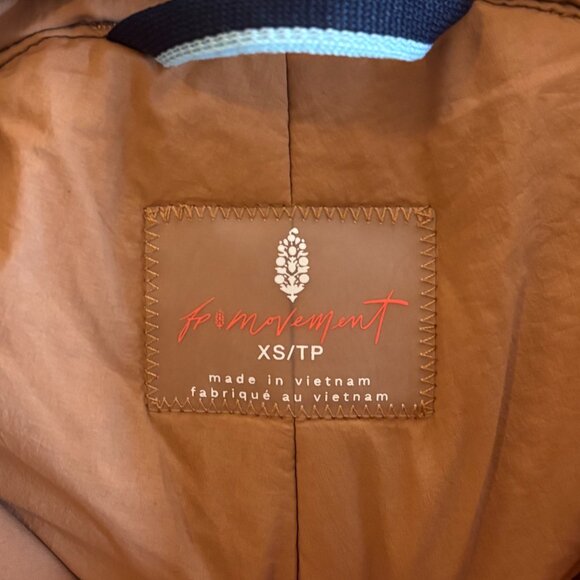 NWT FP Movement Care FP Printed On The Ascend Ski Pants, Delta Geo, Size XS - Picture 13 of 13